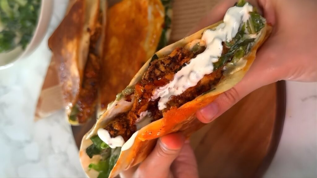 chicken recipes, air fryer recipes, wrap recipes, quick dinner ideas, easy lunch, crispy chicken, folded wrap, family friendly meals, weeknight dinners, comfort food (4)